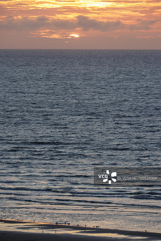 比利时德帕内弗兰德斯北海海滩日落图片素材