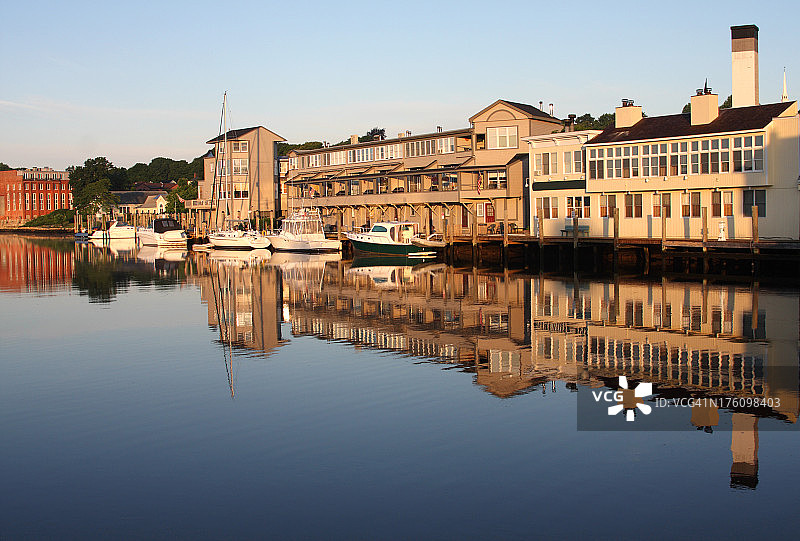 神秘海港图片素材