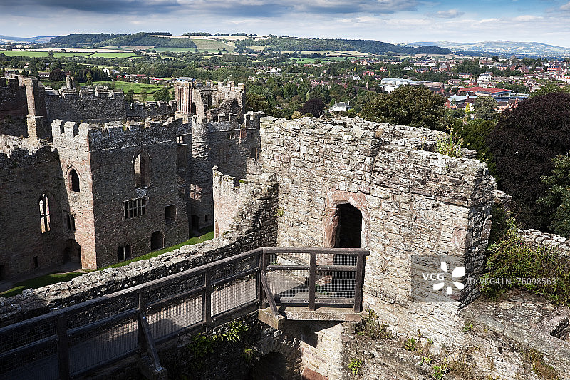 拉德洛中世纪城堡遗址图片素材