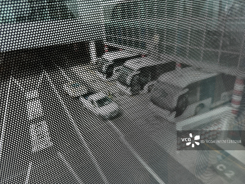 停靠在机场的机场巴士及通道（漫射玻璃拍摄）图片素材