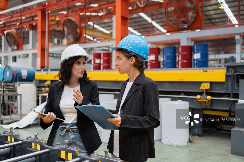 女工程师与工业：行业内女性专业培训师的平等、多元化教育与发展图片素材