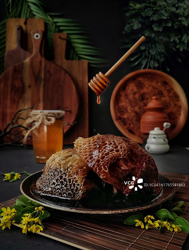 3年蜂窝蜂蜜图片素材