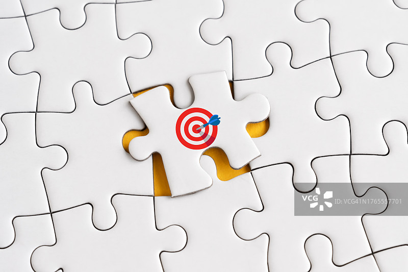 拼图上的飞镖符号图片素材