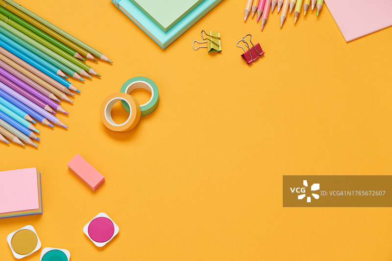 学习用品，文具，物体，背景，彩色背景图片素材