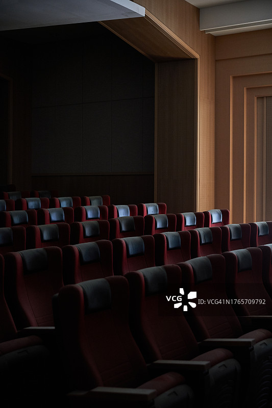 电影院遗址：衰败背景下的电影行业图片素材