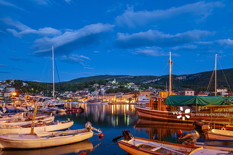 克罗地亚赫瓦尔岛，耶尔萨村图片素材