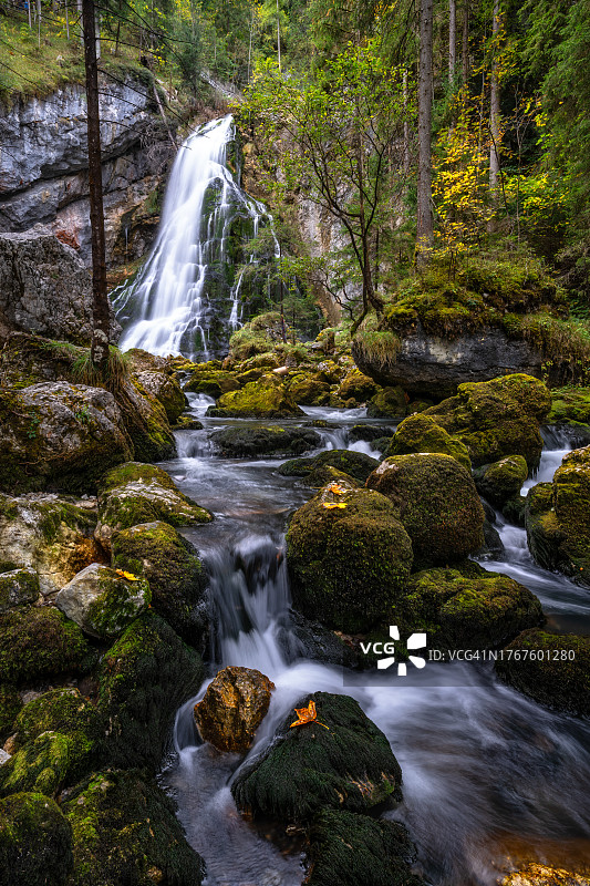 奥地利萨尔茨堡地区的戈林瀑布图片素材