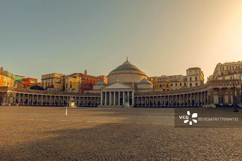 那不勒斯普雷比席特广场图片素材