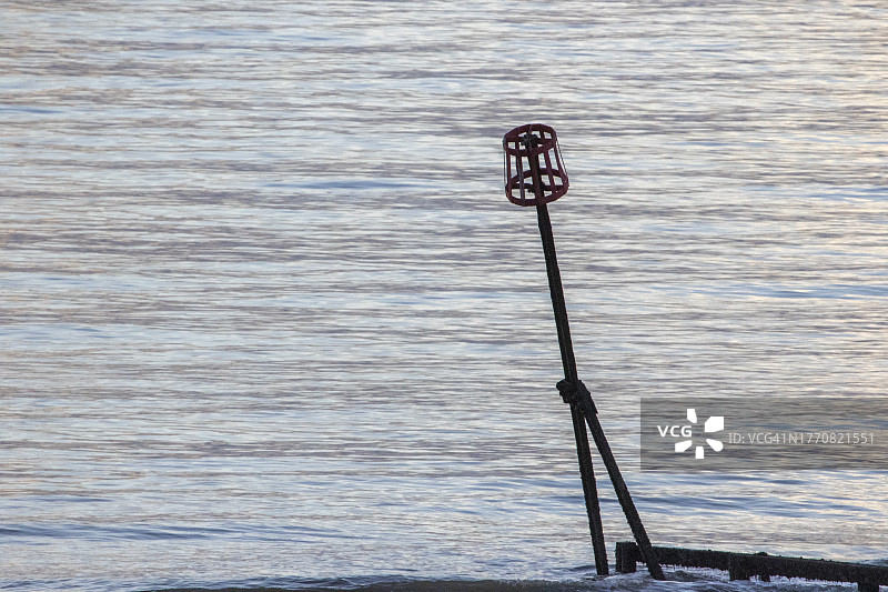 尚克林海滩上的丁坝标记图片素材