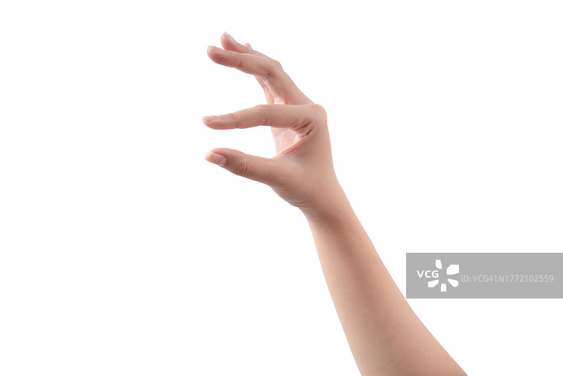 女人手持一张空白卡片，白色背景图片素材