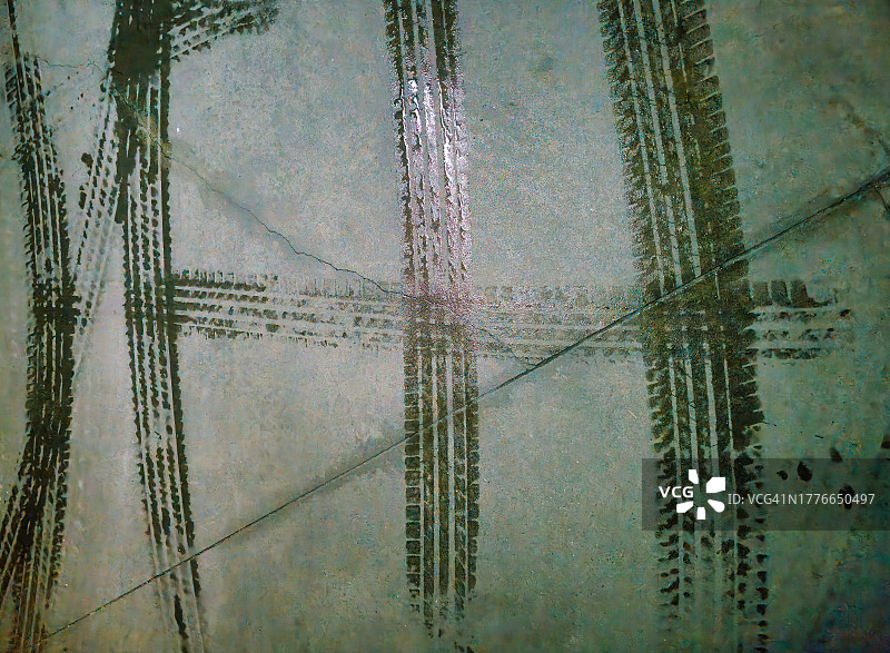 车库里的轮胎印记图片素材