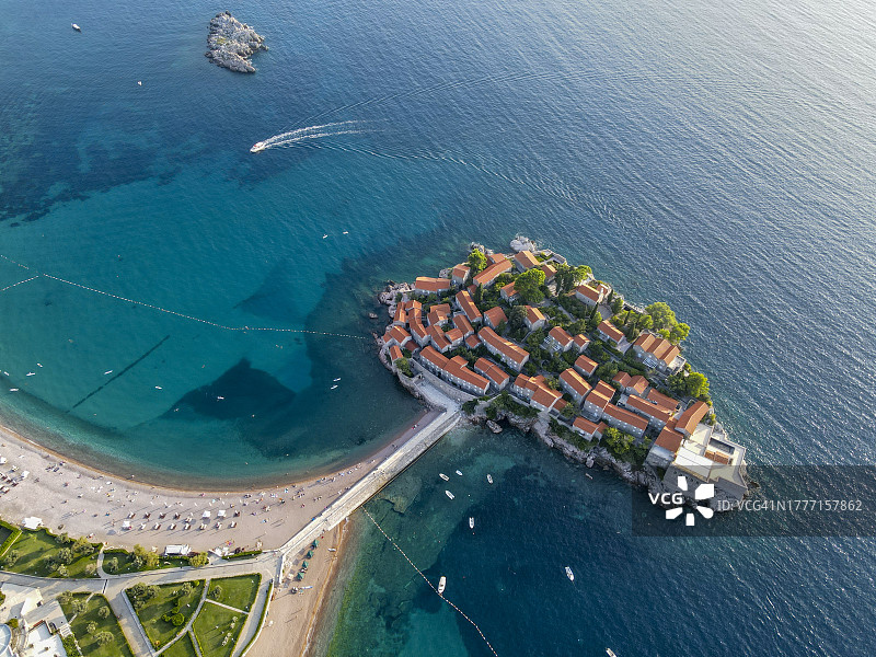 黑山圣斯特凡岛航拍视角图片素材