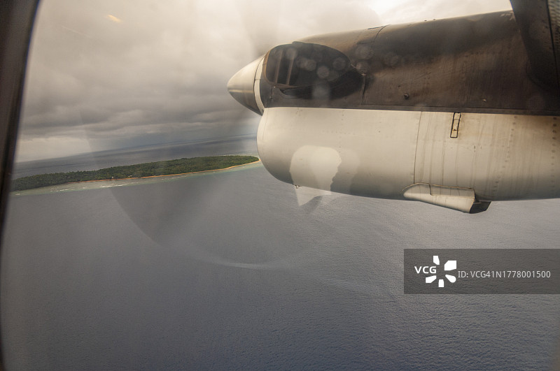 飞越瓦努阿图群岛图片素材