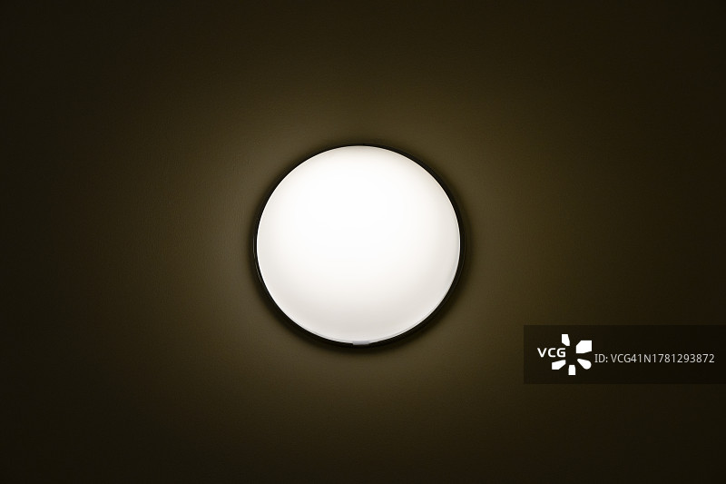 明亮的壁灯图片素材