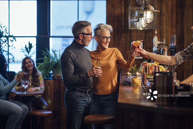 我爱贝里尼鸡尾酒图片素材