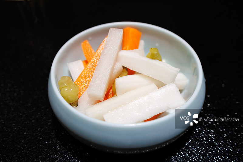 中国传统小吃：四川泡菜图片素材