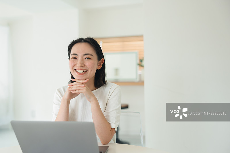 亚洲自由职业者 портрет图片素材