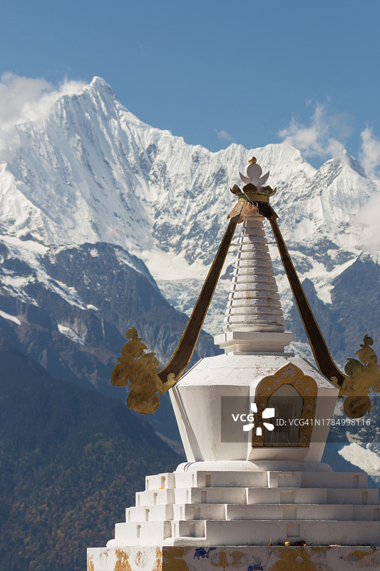 中国云南梅里雪山日出图片素材