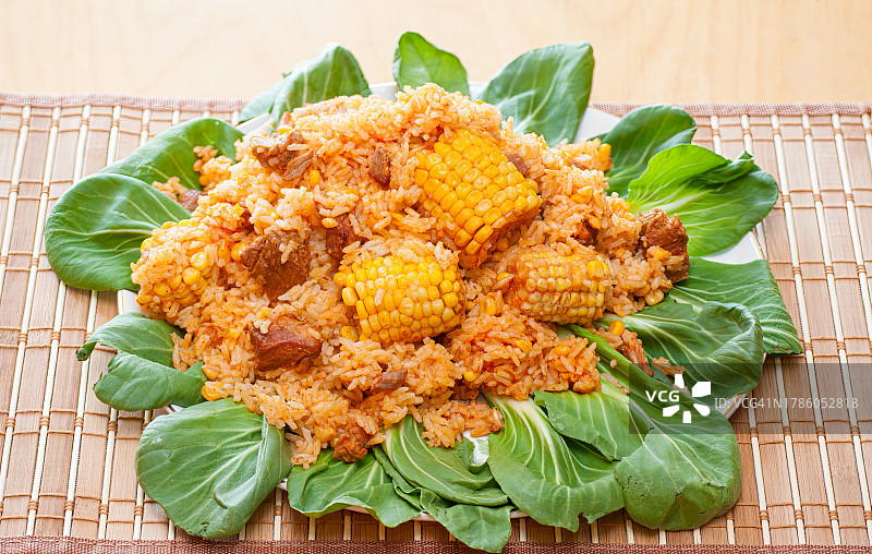 古巴黄米饭图片素材