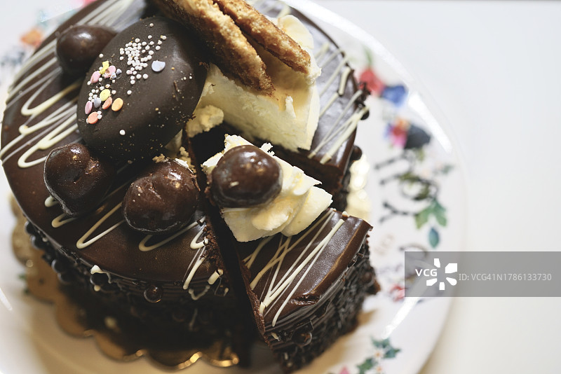 盘中蛋糕特写，美国图片素材