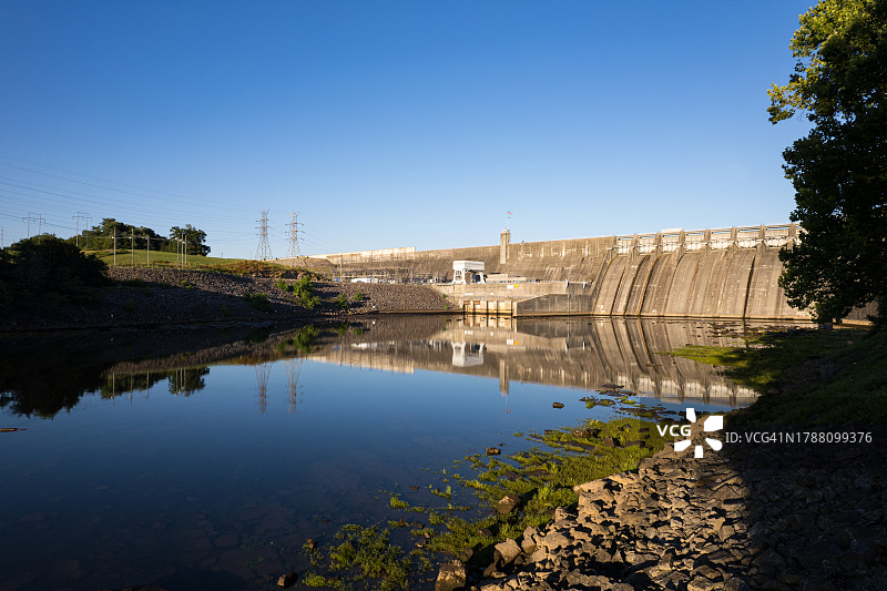 田纳西河谷管理局的切罗基水电站大坝图片素材