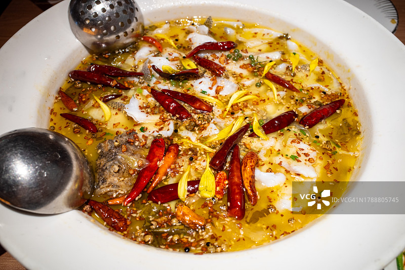 晚餐：酸菜鱼图片素材