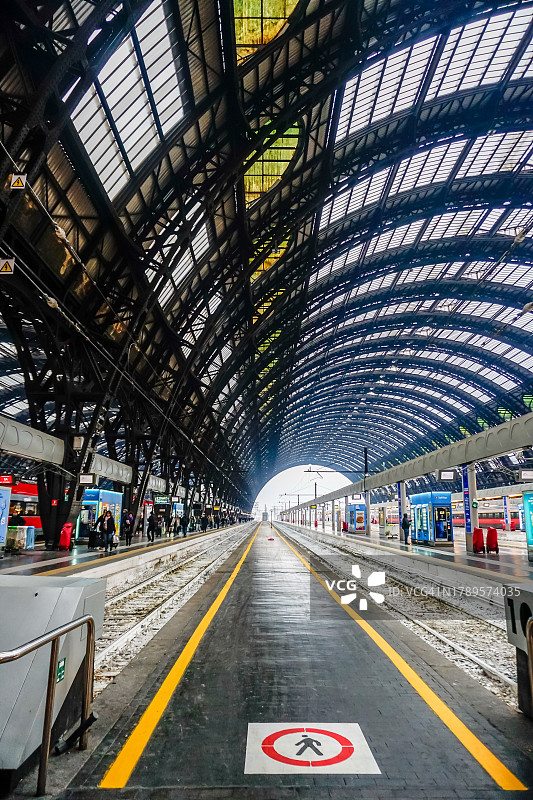 米兰中央火车站图片素材