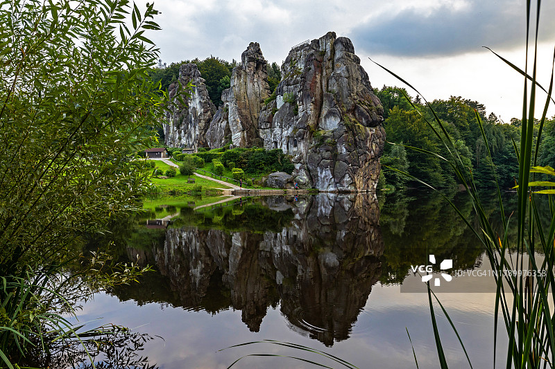 Externsteine和Wiembecketeich（德国北莱茵-威斯特法伦州）图片素材