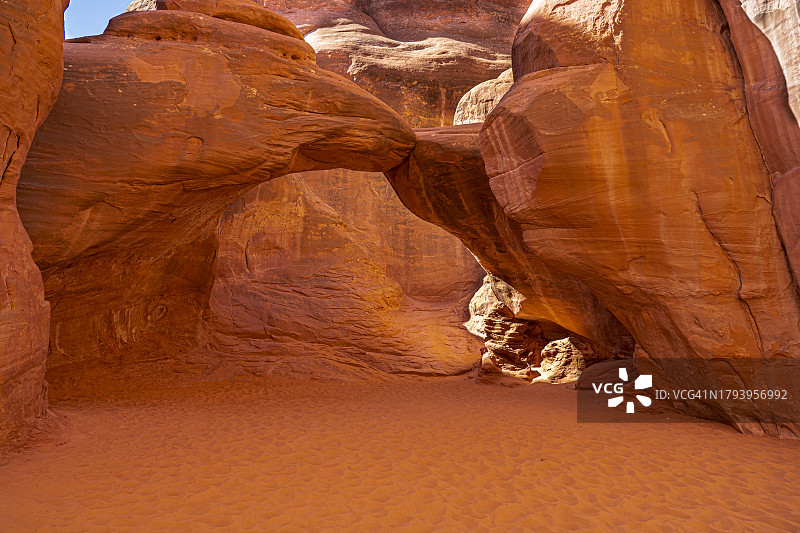 沙丘拱门图片素材