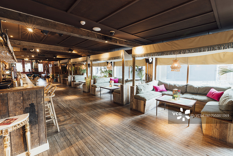 乡村酒吧内部图片素材