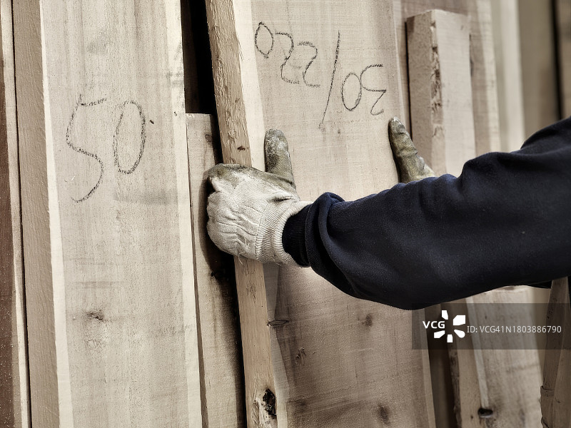 木匠工作场景图片素材