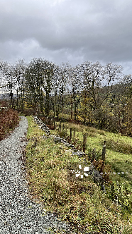 英国坎布里亚郡湖区徒步小径图片素材