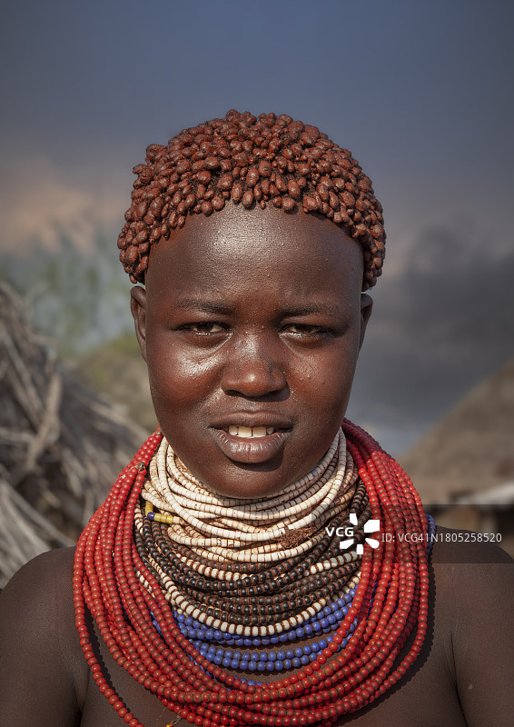 埃塞俄比亚卡罗部落妇女图片素材