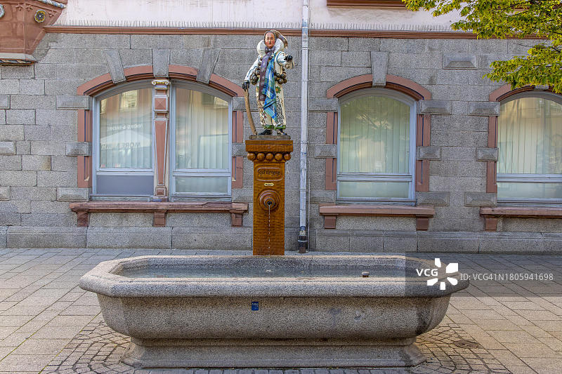 德国维林根狂欢节的纳罗雕塑喷泉图片素材