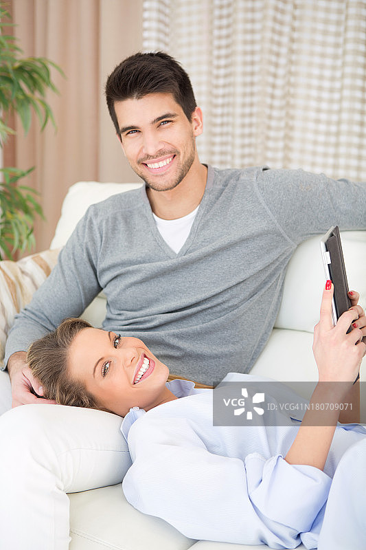 居家情侣图片素材