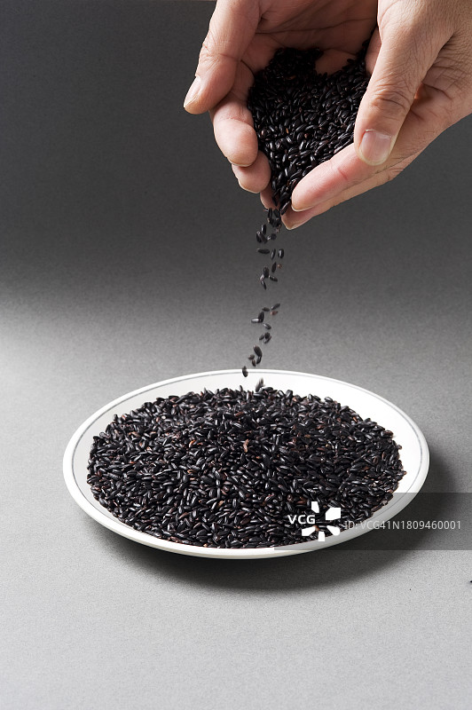 黑色大米图片素材