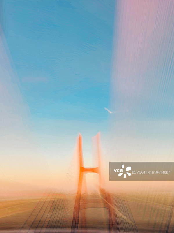 里斯本瓦斯科达伽马大桥景色图片素材