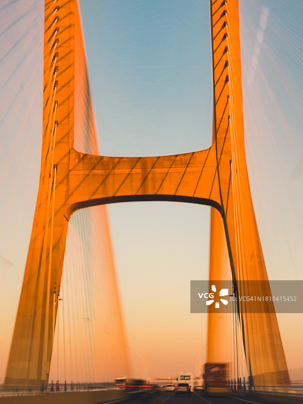 里斯本瓦斯科达伽马大桥景色图片素材