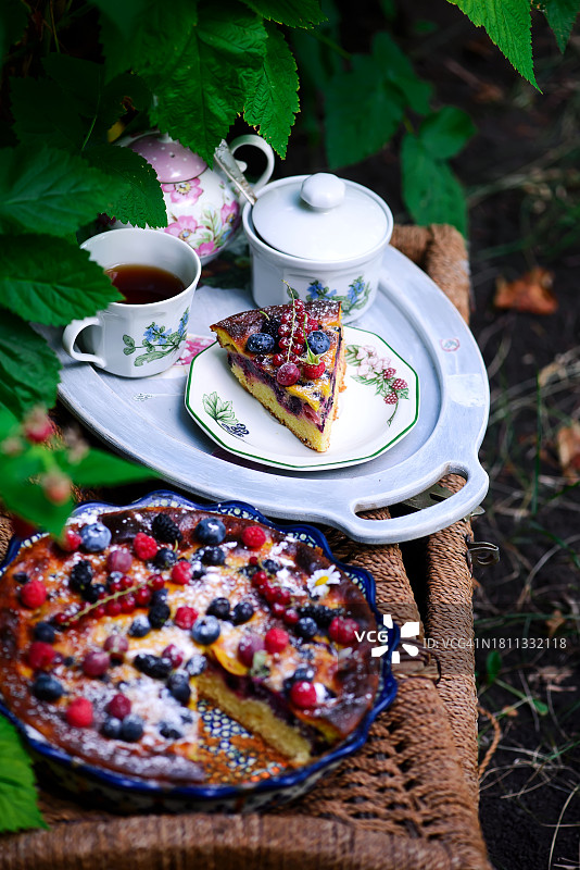 什锦浆果夏季蛋糕图片素材