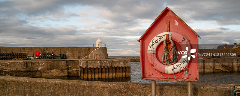 救生圈与港口-苏格兰芬多赫蒂图片素材