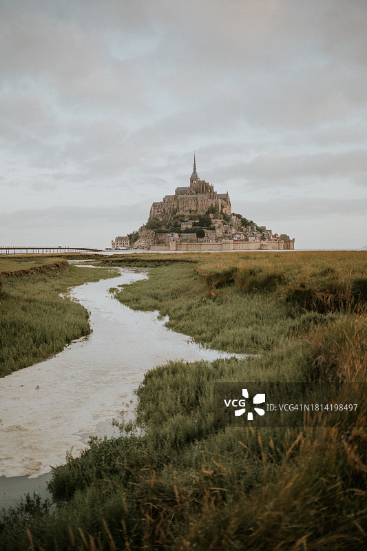 圣米歇尔山的夜晚图片素材