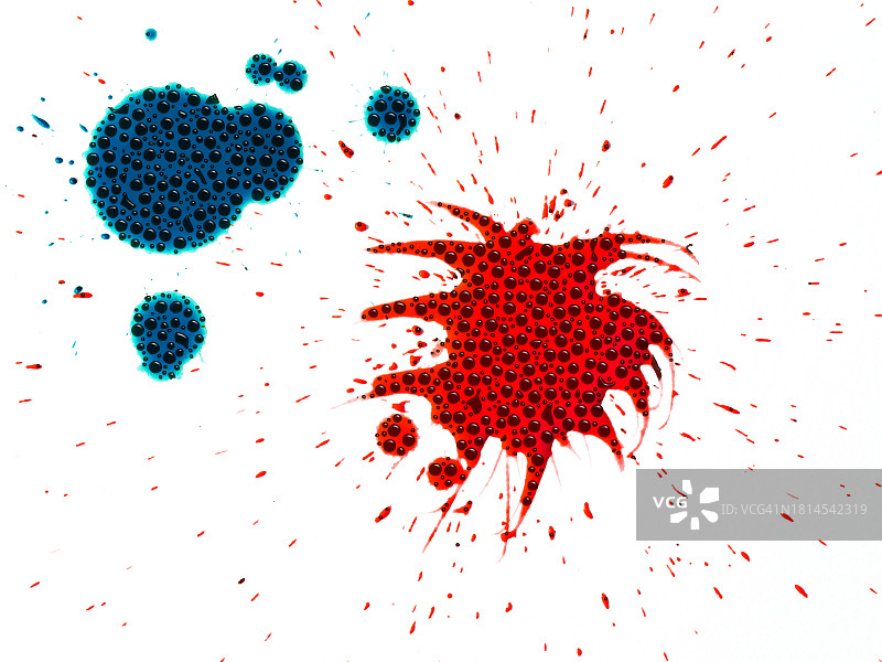 白色背景上带有小气泡的红色和蓝色油漆的滴落和飞溅图片素材