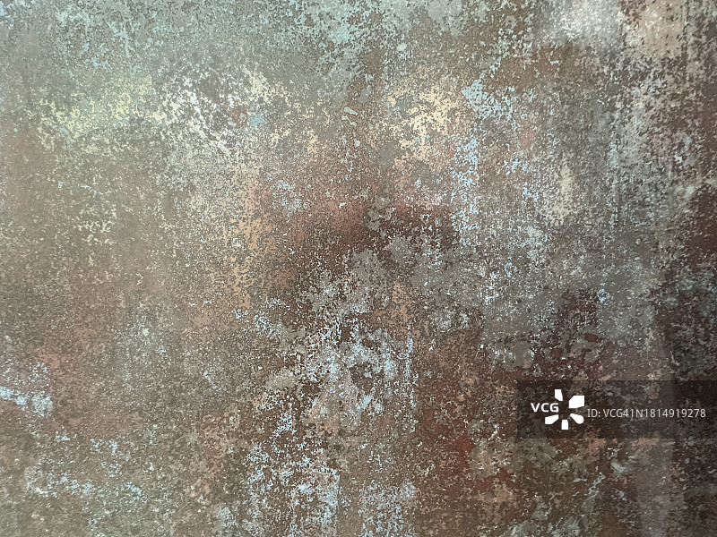 锈迹斑驳的金属纹理全景：生锈和氧化的金属背景，旧金属铁板图片素材