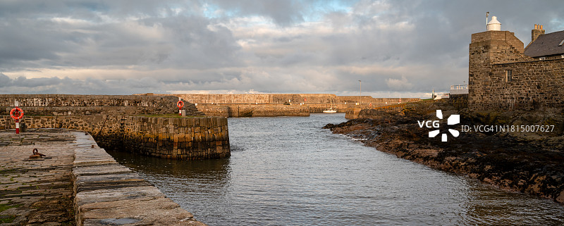 苏格兰波特索伊港口背面图片素材