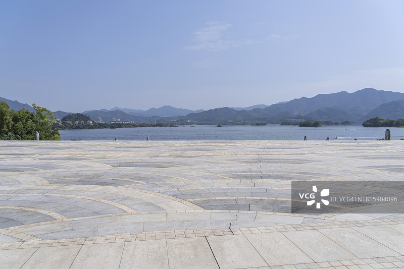 千岛湖岸边的道路图片素材