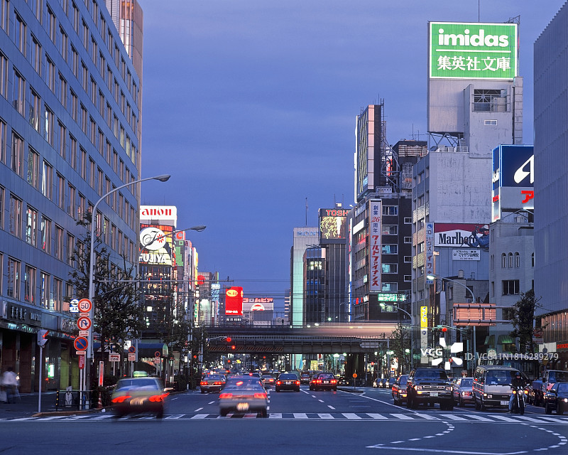 1992年的东京银座商业区图片素材