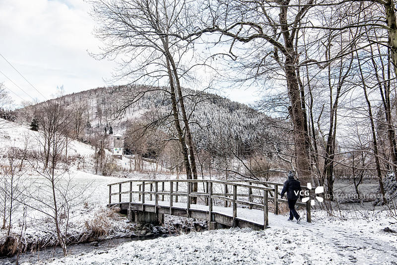 绍尔兰施马伦贝格的冬日山景图片素材