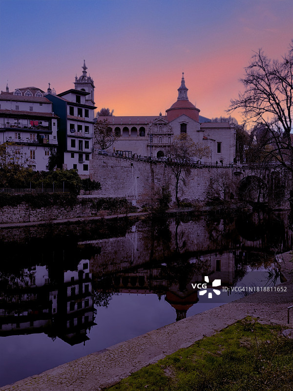塔梅加河畔阿马兰特图片素材