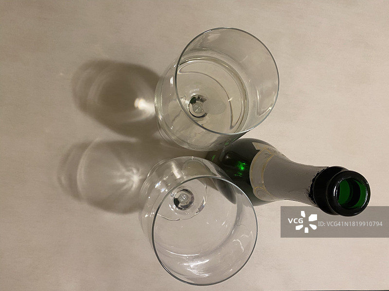 香槟与香槟杯图片素材