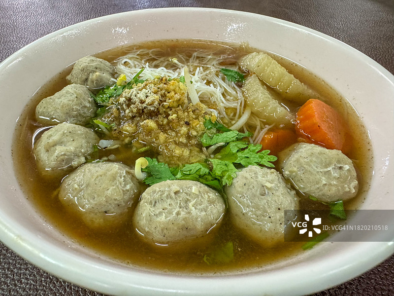 牛肉丸白面条快餐图片素材